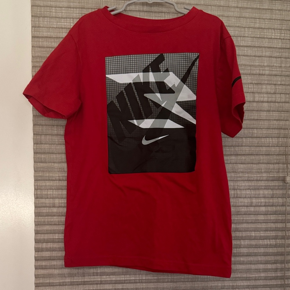 Kids 10/12 Nike Red Tee with Bold Graphic